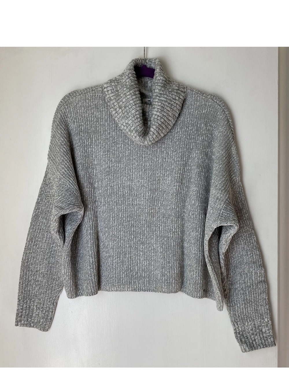 NWT Hollister Cozy Gray Cowl Neck Cropped Knit Sweater L